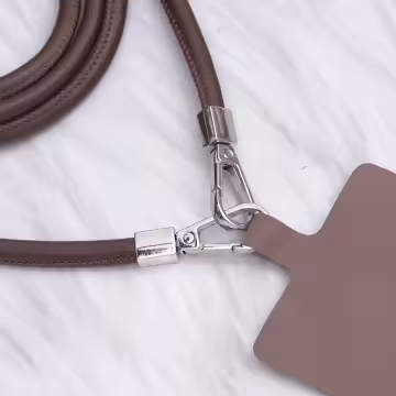 單色簡約皮革×手機斜背雙勾掛繩×深咖