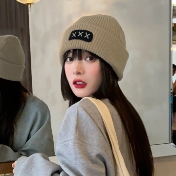 中性叉叉針織帽×毛帽×卡其.avif