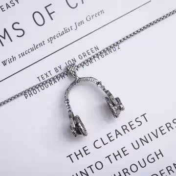 搖滾耳機×長項鍊