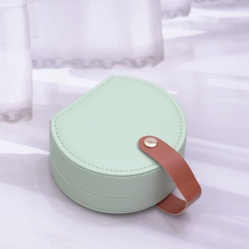 半月形皮革×小手提飾品盒×咖綠.avif