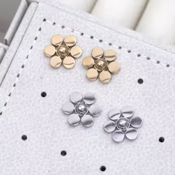 316鋼飾×小雛菊×耳釘×銀色