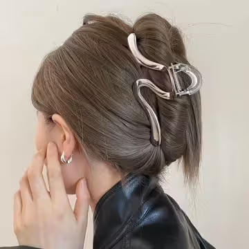 隨性線條×鯊魚夾×銀色