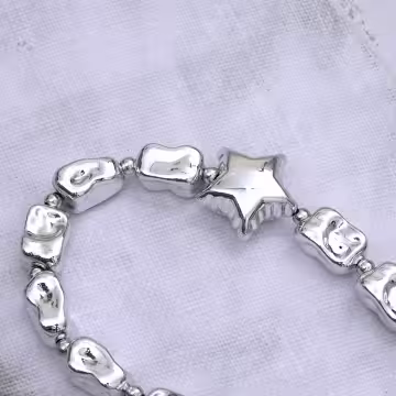 銀色大愛心×手機腕帶掛繩