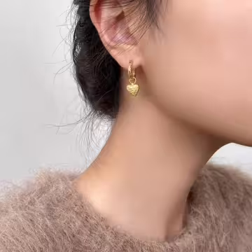 琥珀色圓珠愛心×吊墜耳扣