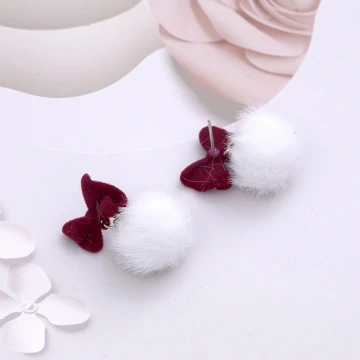 紅絲絨蝴蝶結毛球×吊墜耳環.avif