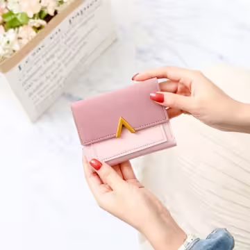 金屬V字磨砂麂皮×三折短皮夾×粉紅