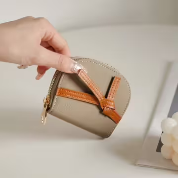 禮物綁帶荔枝紋皮革×風琴卡夾×駝灰