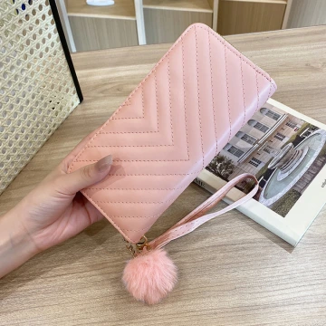 V紋壓線毛球×手拿拉鍊長皮夾×粉紅.avif