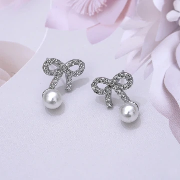 925銀針×珍珠晶鑽蝴蝶結×耳針.avif