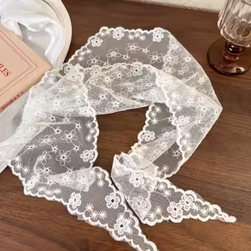 花團錦簇×純白蕾絲×三角頭巾