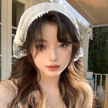 法式薄紗蕾絲泡泡邊×三角頭巾.avif