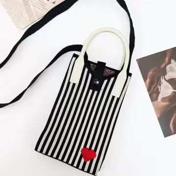 黑條紋小紅心×針織×斜背包
