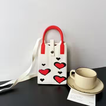 小小紅心×針織×斜背包
