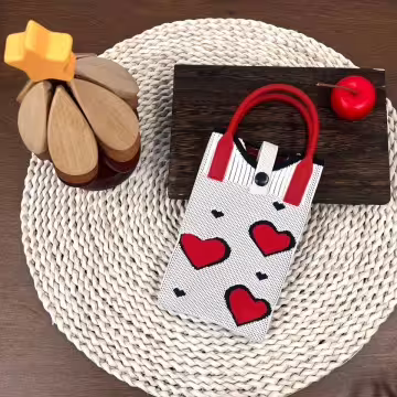 小小紅心×針織×斜背包