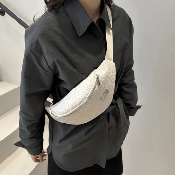 PU皮革編織×斜背腰包×白色.avif