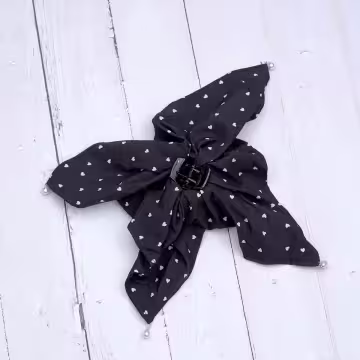 小愛心方巾珍珠×抓夾×共二色