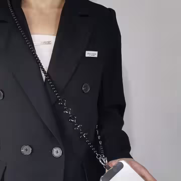 黑色愛心串串×手機斜背雙勾掛繩