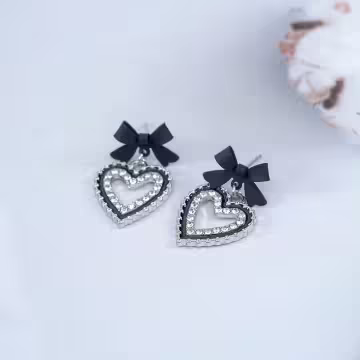 甜酷黑蝴蝶結愛心×吊墜耳環