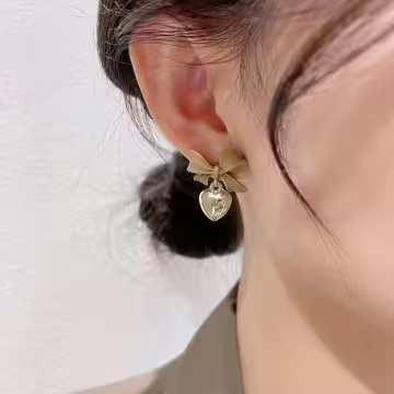 棕咖領結金色愛心×蚊香盤U型耳夾