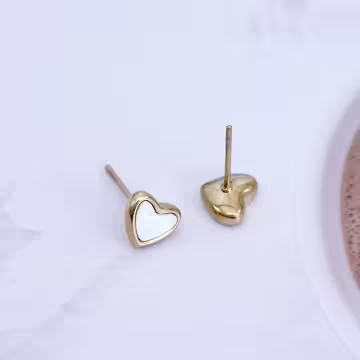 鋼飾×白色愛心×耳釘×金色