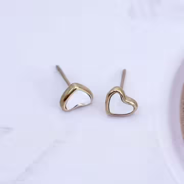 鋼飾×白色愛心×耳釘×金色