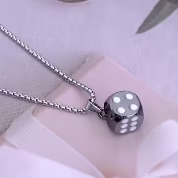 黑色金屬骰子×長項鍊