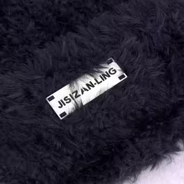 金屬標牌仿貂毛×毛帽×黑色
