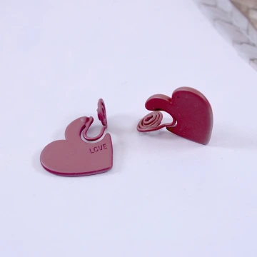 LOVE霧質紅心×蚊香盤U型耳夾.avif