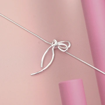 925銀飾&times;隨心線條蝴蝶結&times;鎖骨項鍊.avif