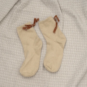 蝴蝶結毛襪&times;中筒襪&times;四雙套件襪子組.avif