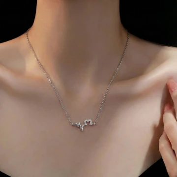 925銀飾&times;怦然瞬間&times;鎖骨項鍊.avif