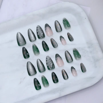 翡翠綠境之森亮面&times;穿戴式手指甲片&times;二十四入.avif