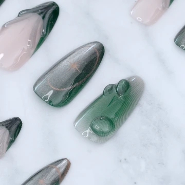 翡翠綠境之森亮面&times;穿戴式手指甲片&times;二十四入.avif