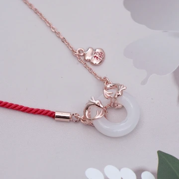 福狸&times;不對稱吊墜耳環.avif