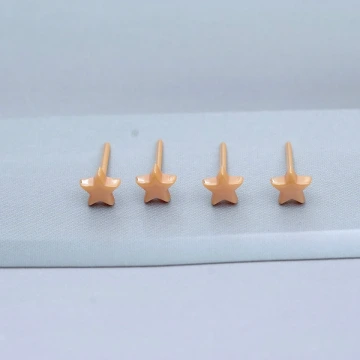 綠金不規側邊框&times;吊墜耳環.avif