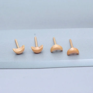 綠金不規側邊框&times;吊墜耳環.avif