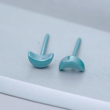 冰透蝴蝶&times;不對稱螺旋耳夾.avif