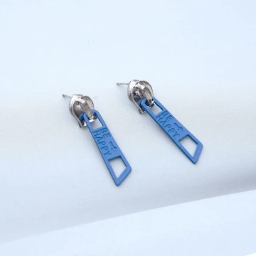 小金魚&times;耳環.avif