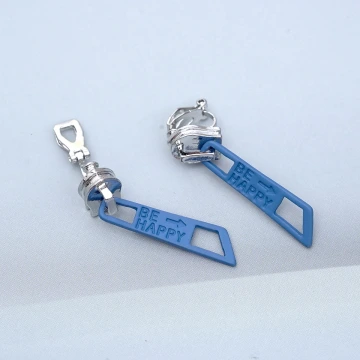 小金魚&times;耳環.avif