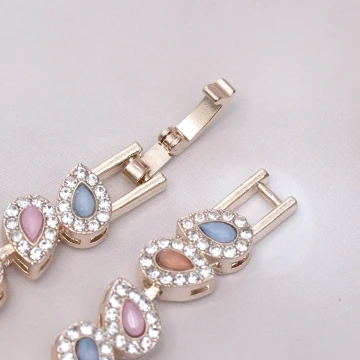 漫紫鬱金香&times;拉繩手鍊.avif