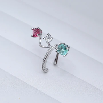 十字纏繞晶鑽&times;吊墜耳環.avif