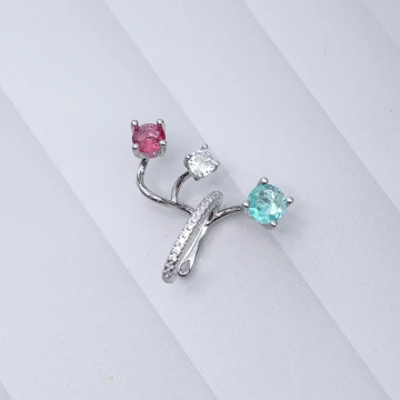 十字纏繞晶鑽&times;吊墜耳環.avif