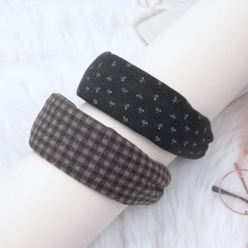 小波點澎澎&times;抓髮髮箍&times;共二色.avif